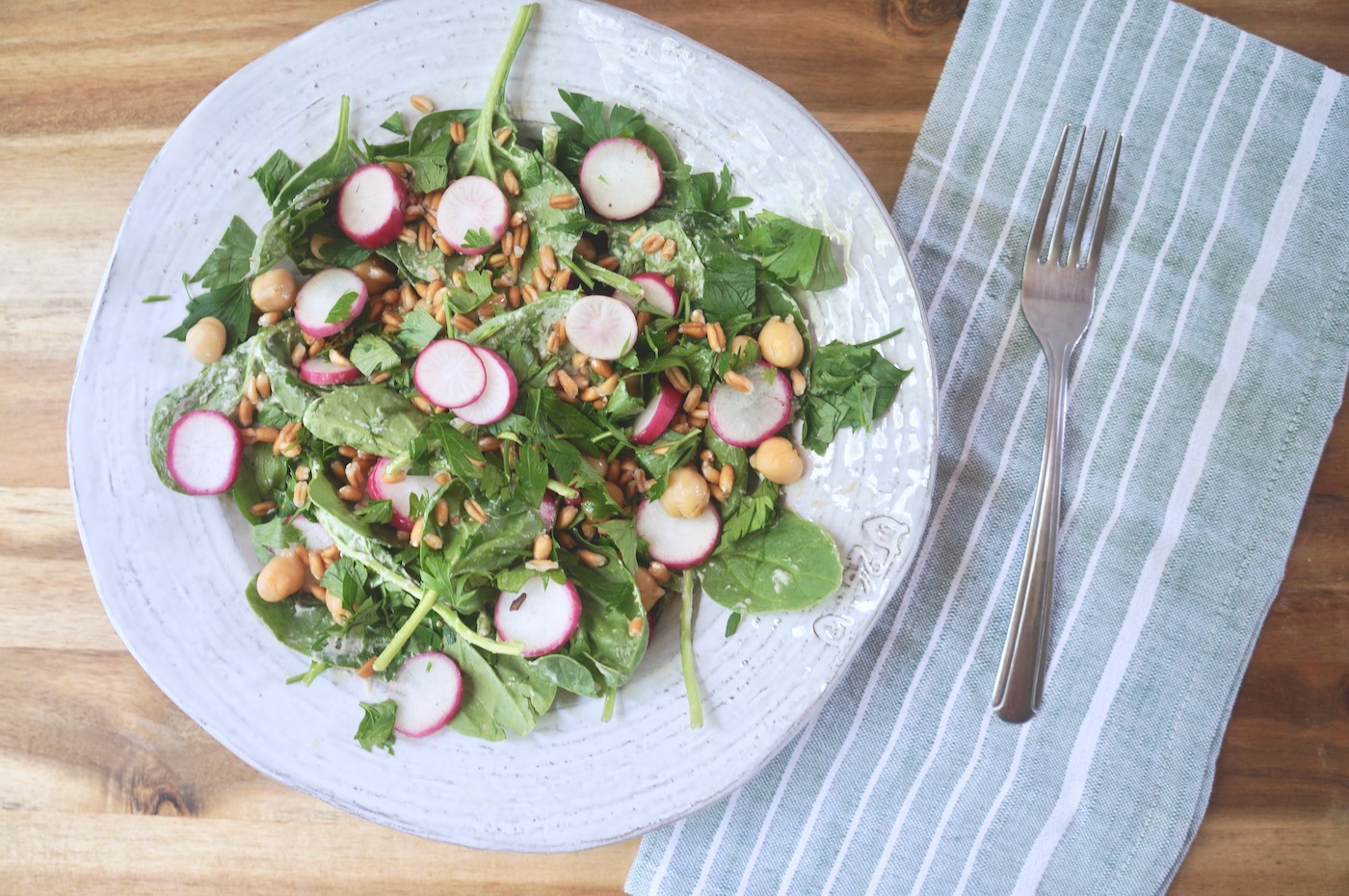 spinach salad with farro