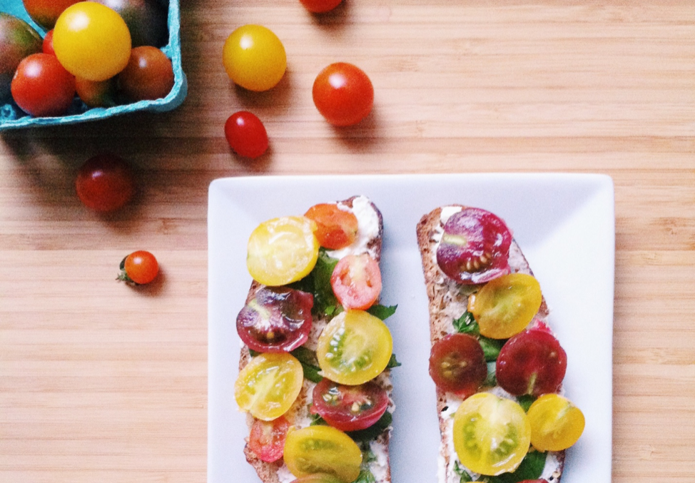 Whole Grain Toast with Ricotta and Heirloom Tomatoes